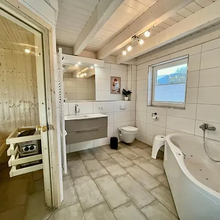 Das Vechtehaus N - *